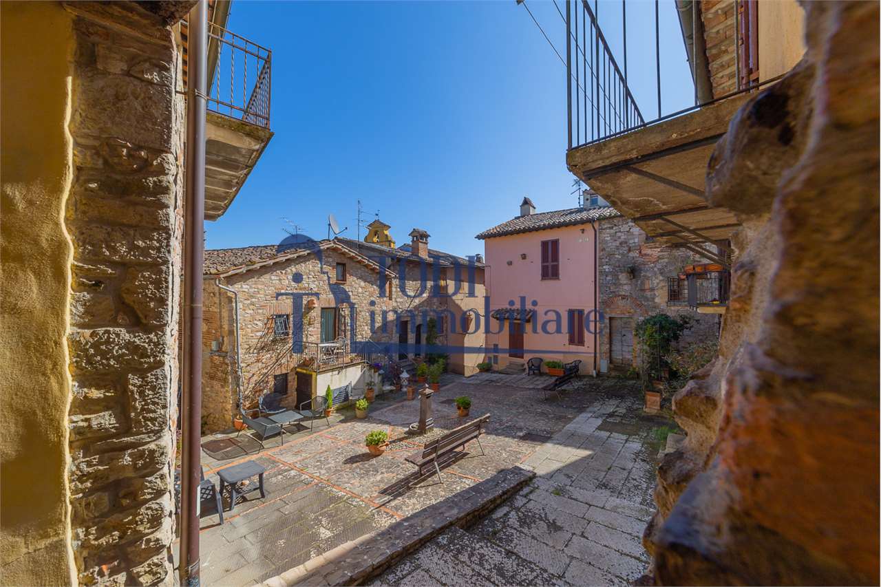 PORZIONE DI CASA VENDITA TODI