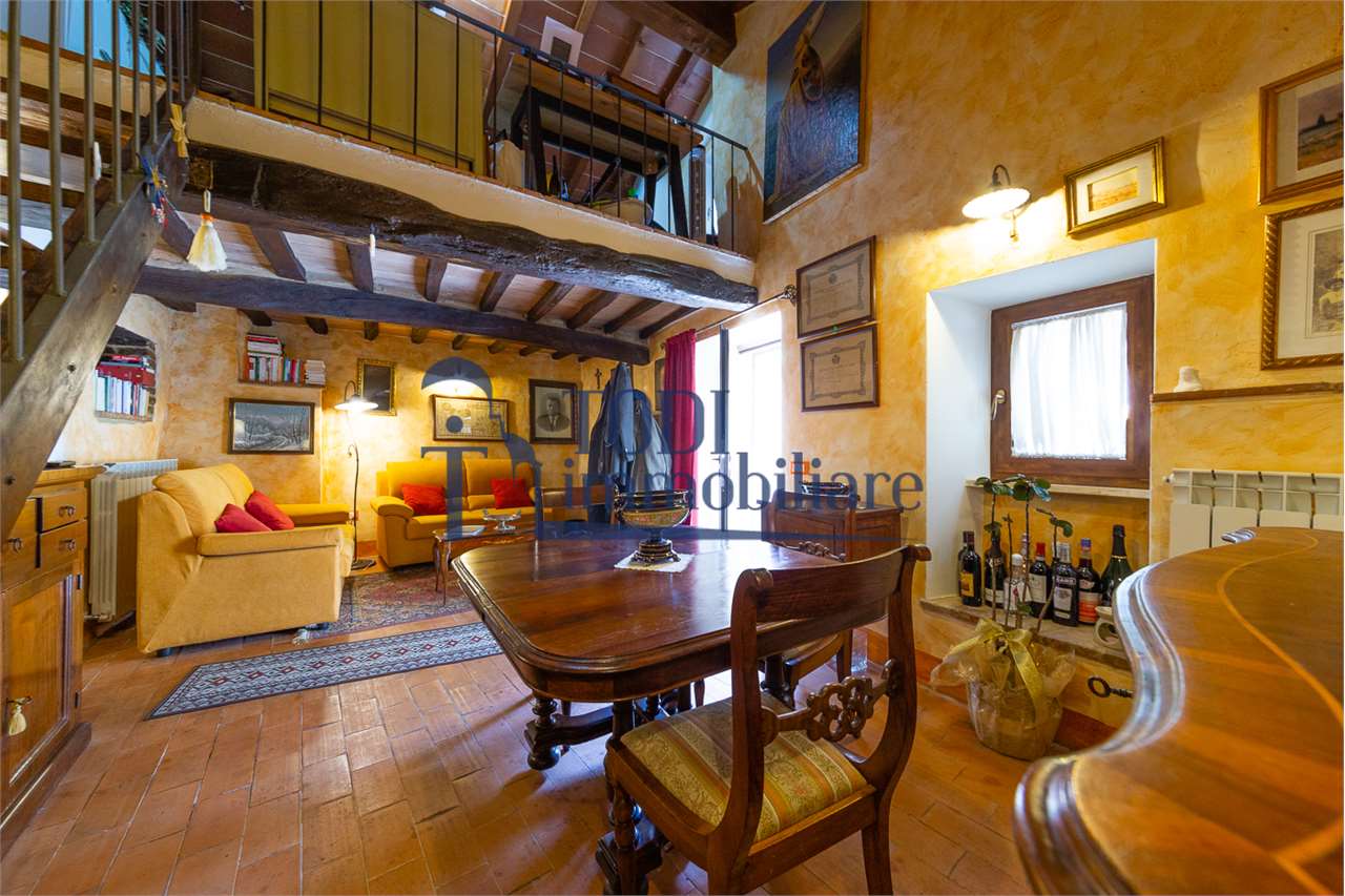PORZIONE DI CASA VENDITA TODI