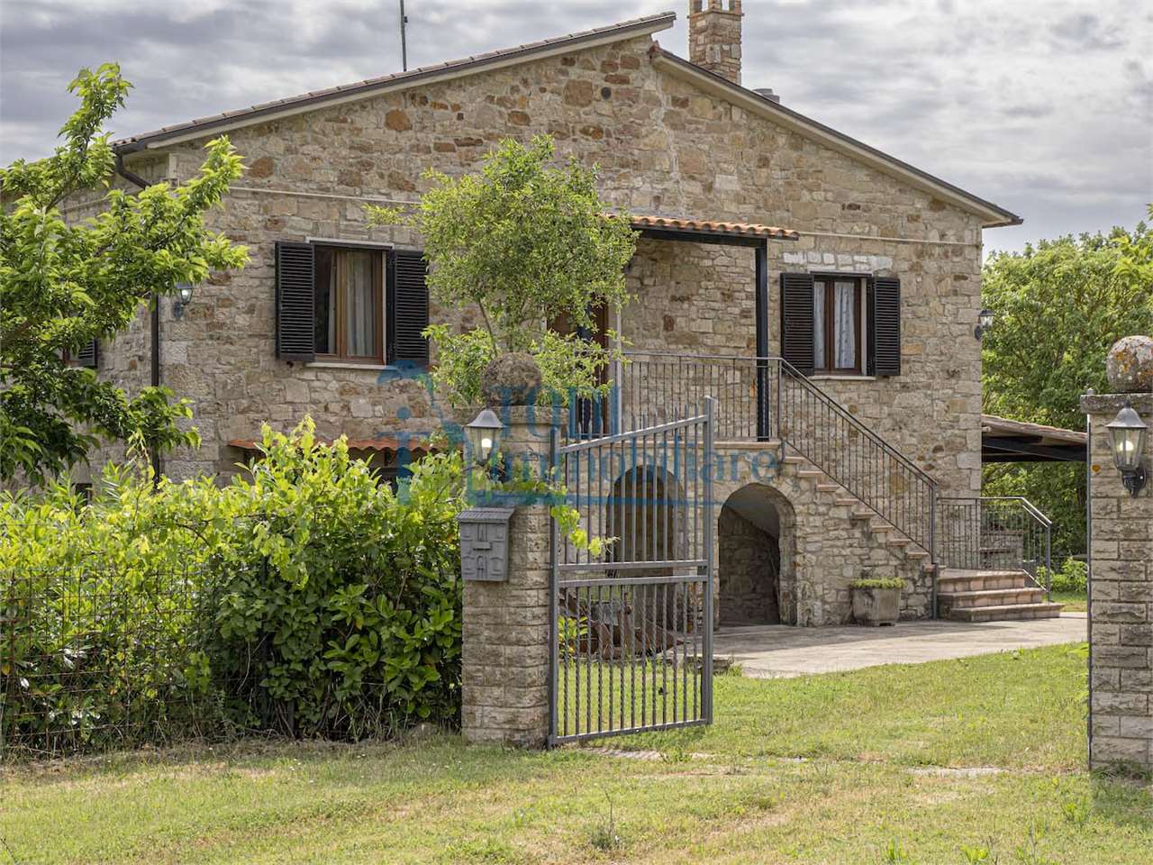 RUSTICO - CASALE VENDITA TODI