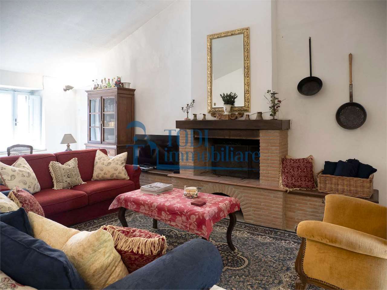 PORZIONE DI CASA VENDITA TODI