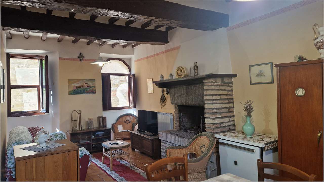 PORZIONE DI CASA VENDITA MONTE CASTELLO DI VIBIO