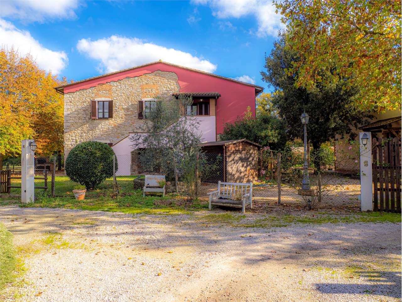 RUSTICO - CASALE VENDITA TODI