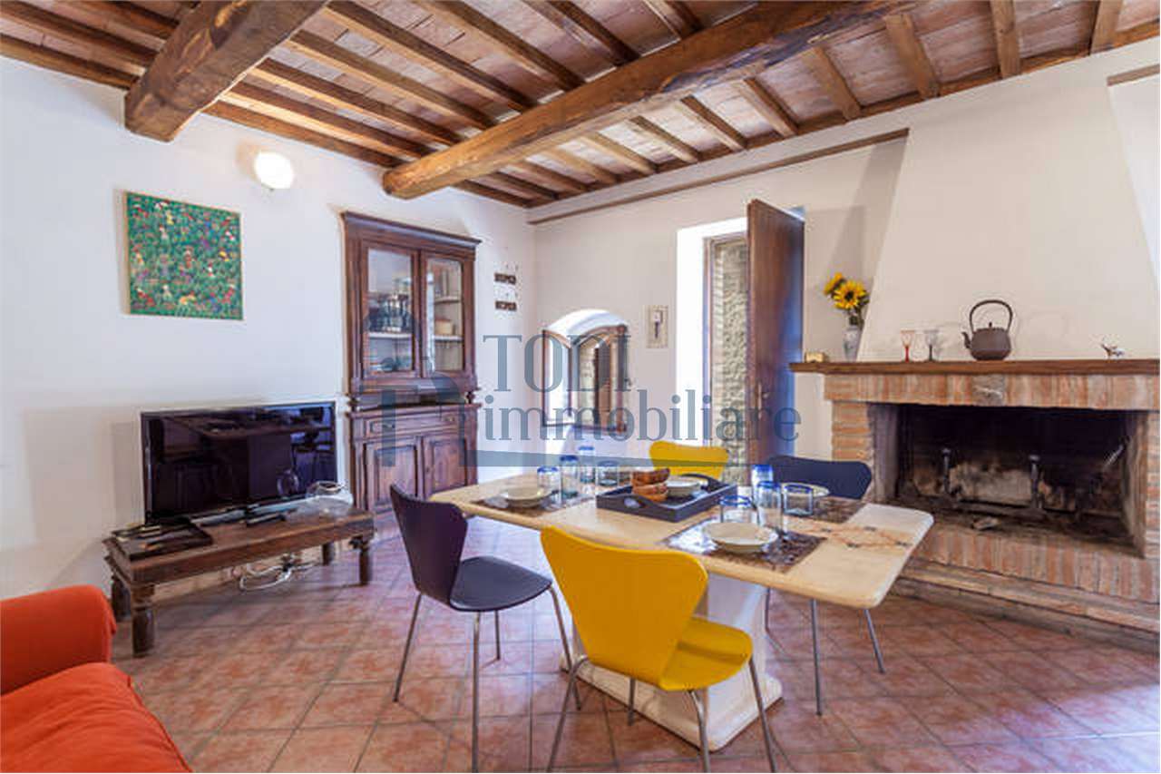 APPARTAMENTO VENDITA FRATTA TODINA