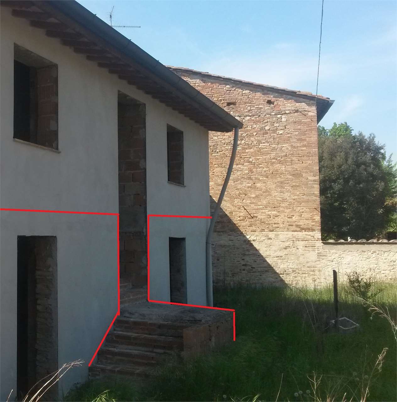 4 O PIÙ LOCALI VENDITA PERUGIA SANTA MARIA ROSSA