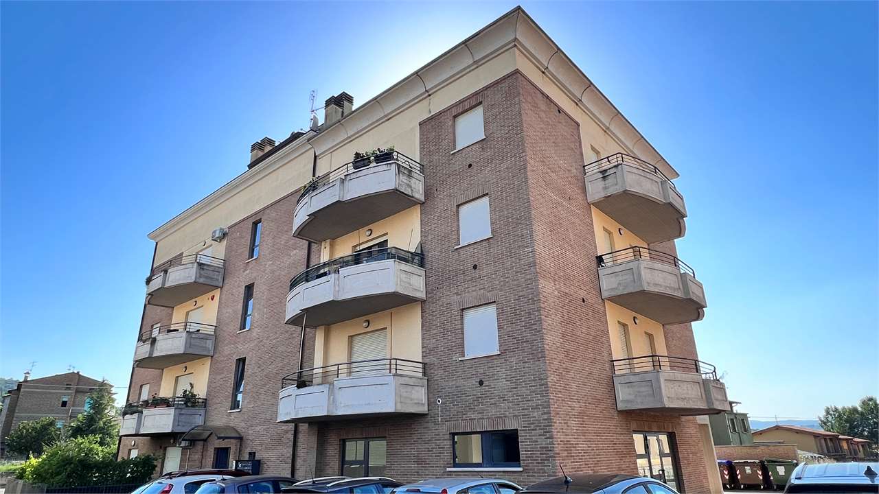 4 O PIÙ LOCALI VENDITA MARSCIANO