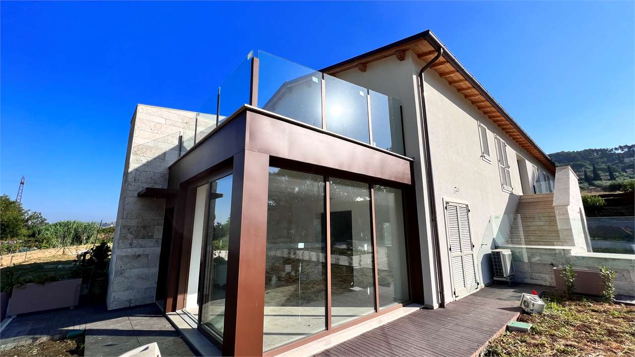 VILLA PORZIONE VENDITA PERUGIA