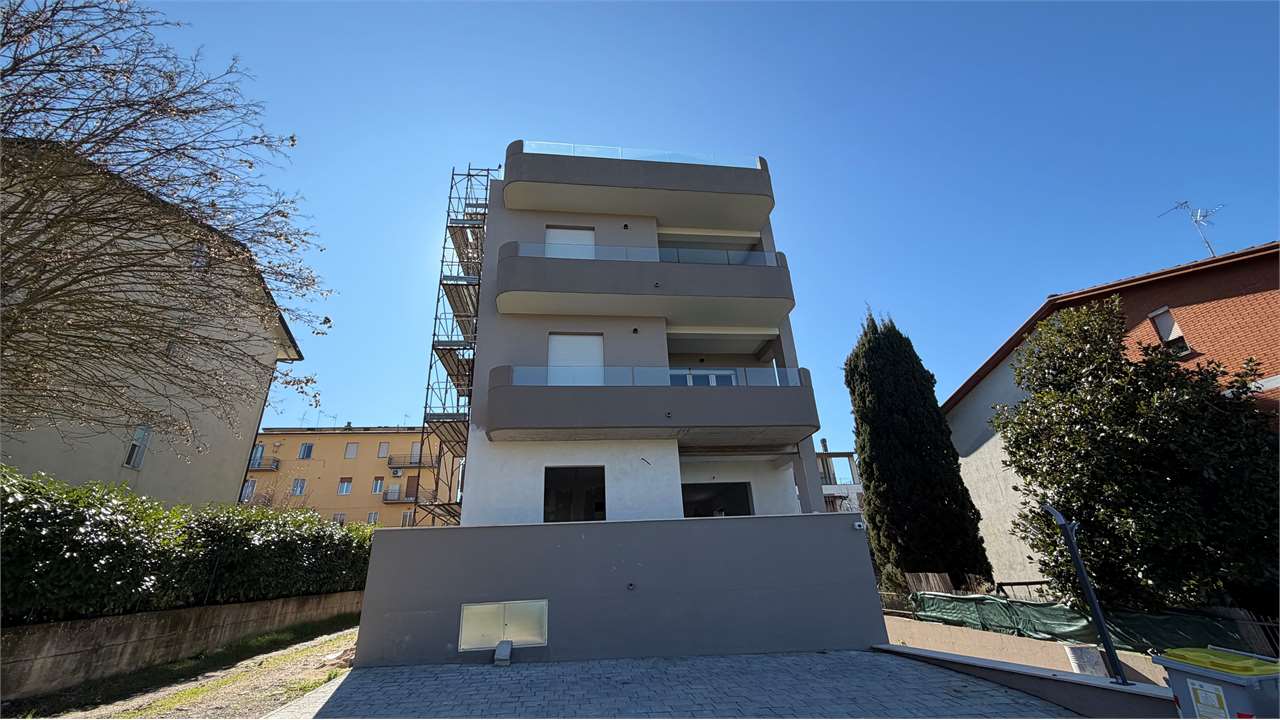 TRILOCALE VENDITA PERUGIA PILA