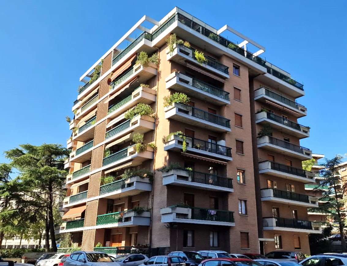 4 O PIÙ LOCALI VENDITA PERUGIA