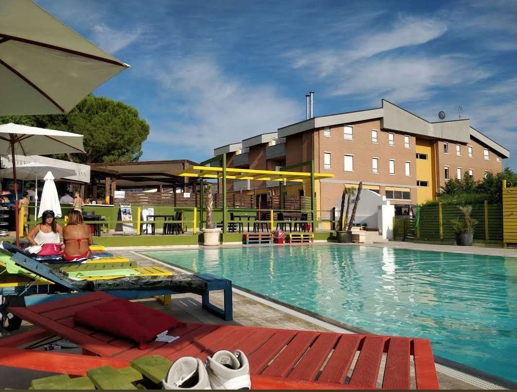 HOTEL VENDITA BASTIA UMBRA