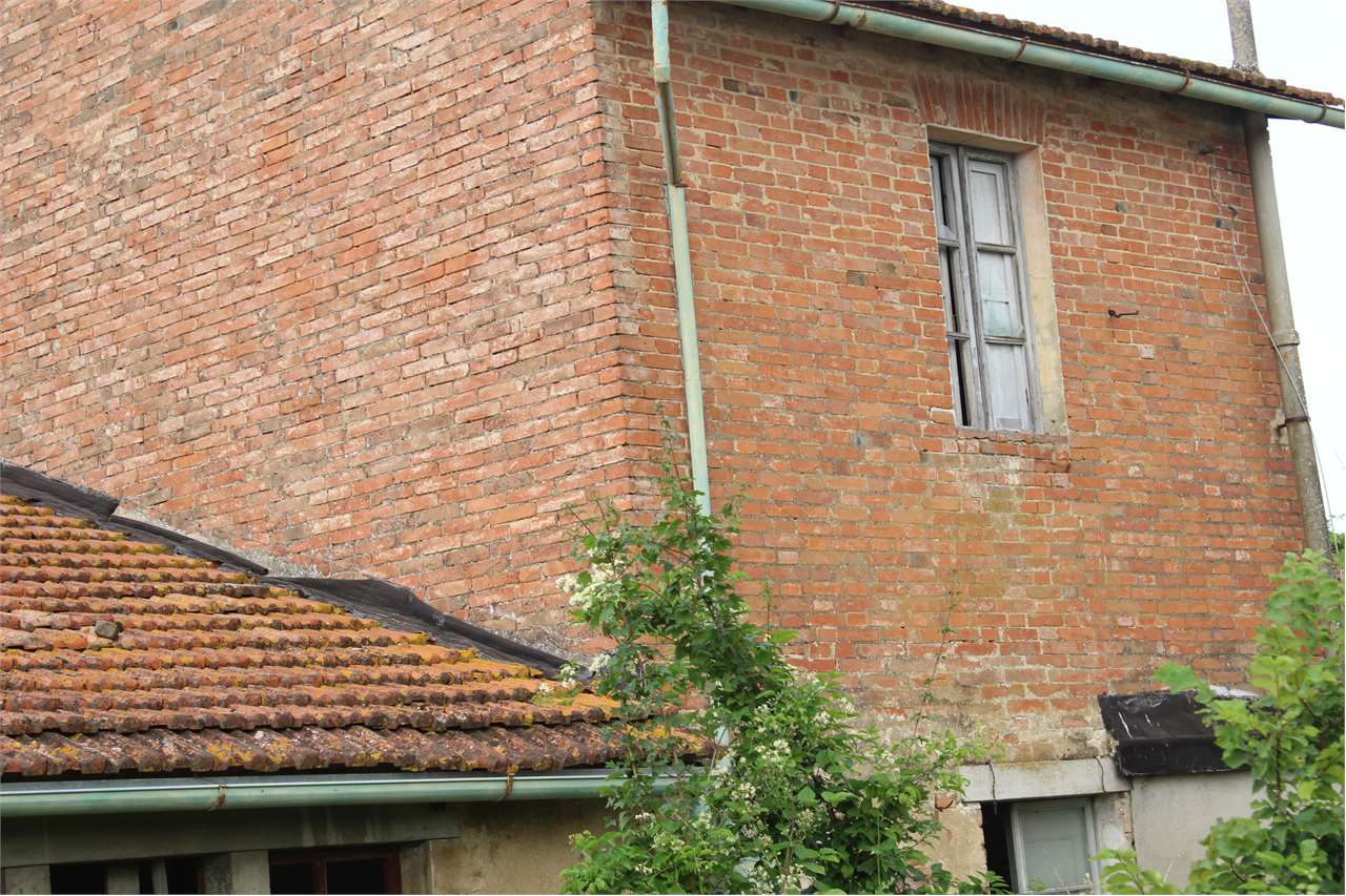 RUSTICO - CASALE VENDITA DERUTA CASALINA