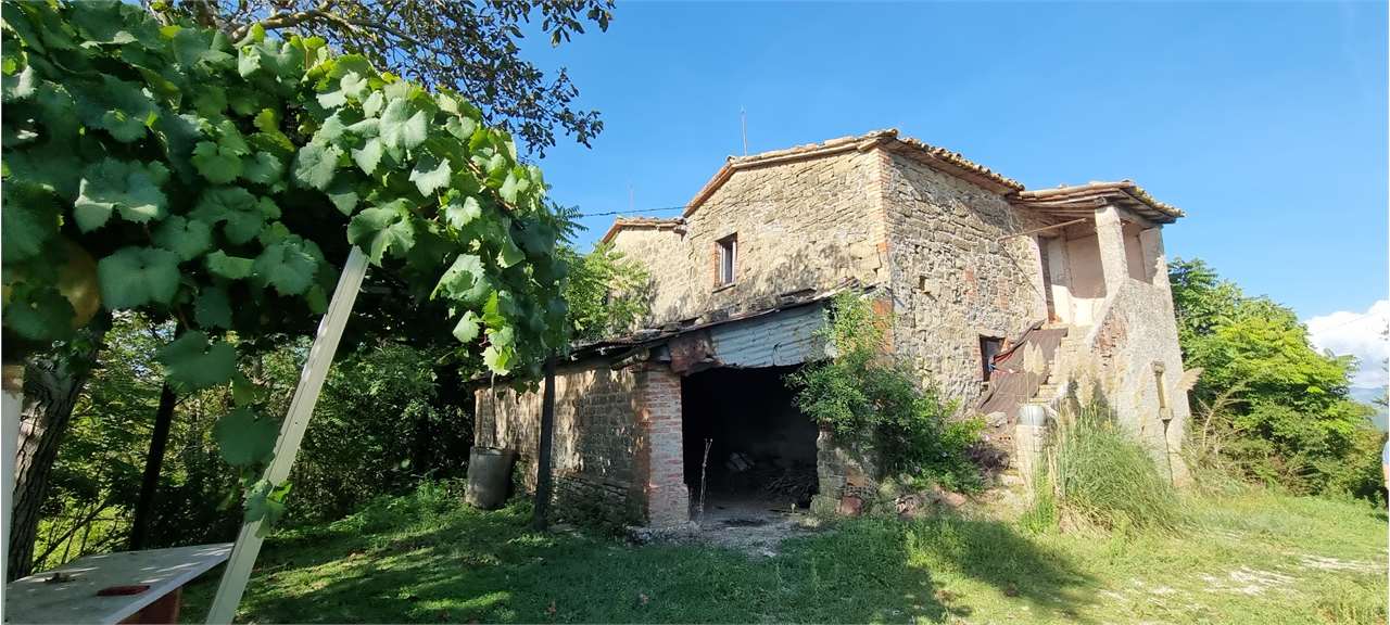 RUSTICO - CASALE VENDITA GUBBIO