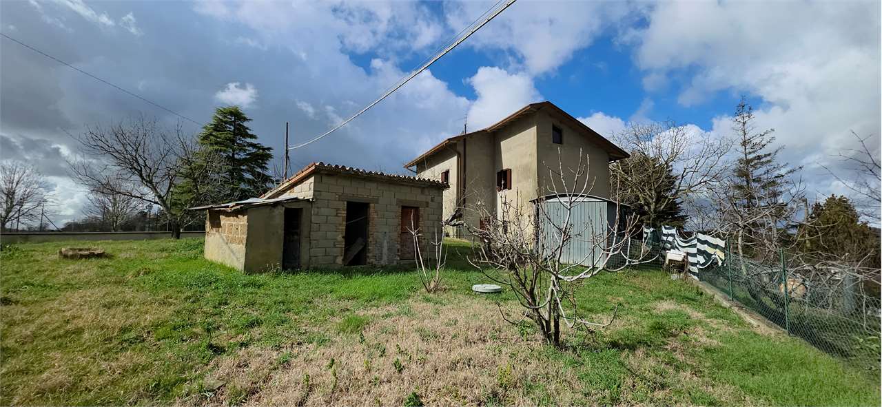 VILLA VENDITA GUBBIO