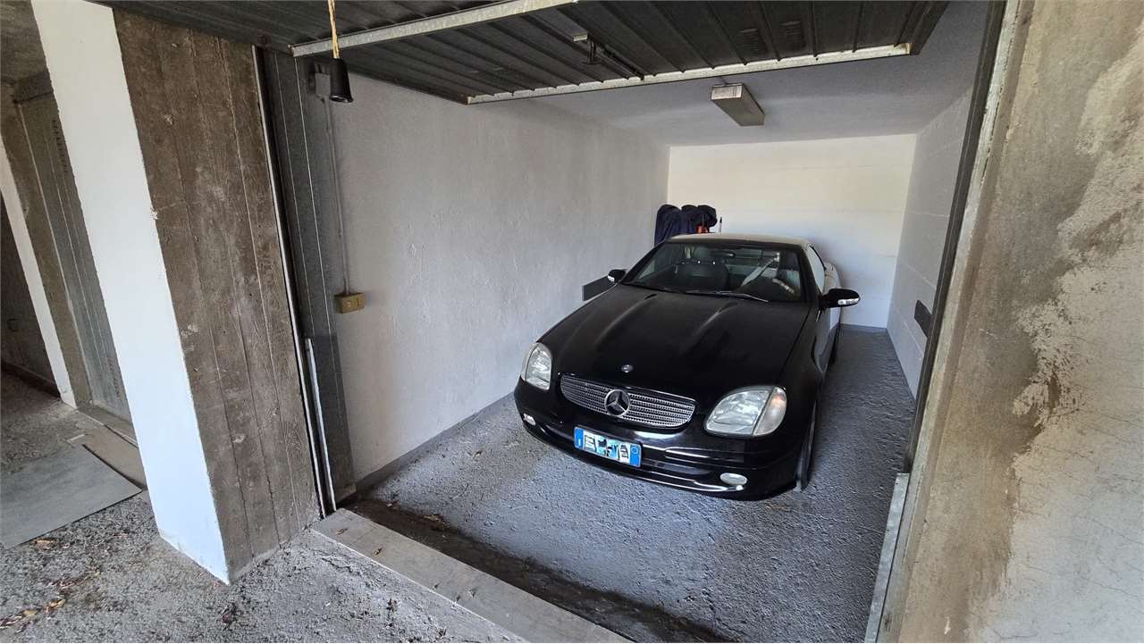 BOX - GARAGE VENDITA PERUGIA SETTEVALLI