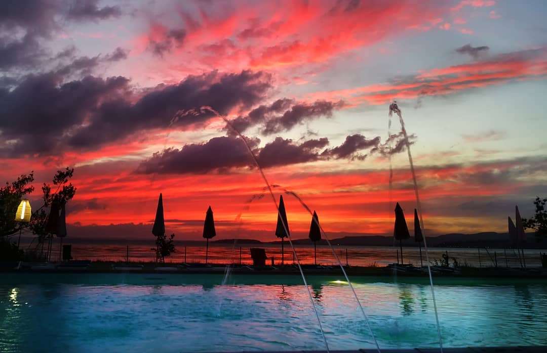 NEGOZIO VENDITA MAGIONE