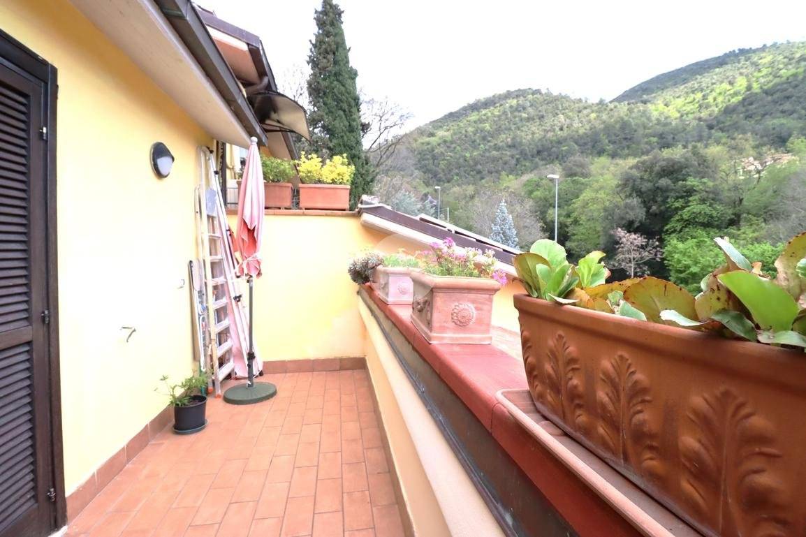 VILLA A SCHIERA VENDITA TERNI 	VALENZA	
