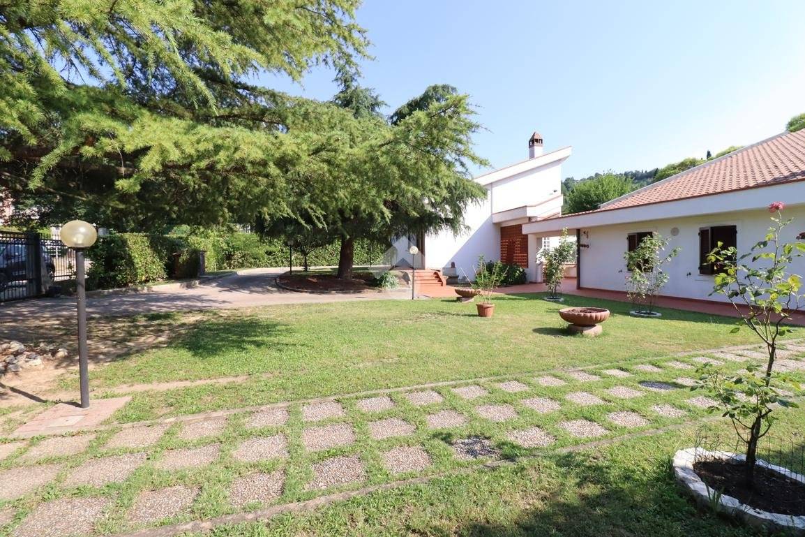 VILLA VENDITA TERNI 	VALENZA	