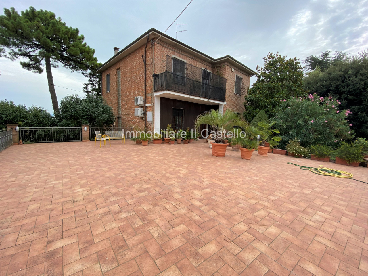 CASA INDIPENDENTE VENDITA CASTIGLIONE DEL LAGO