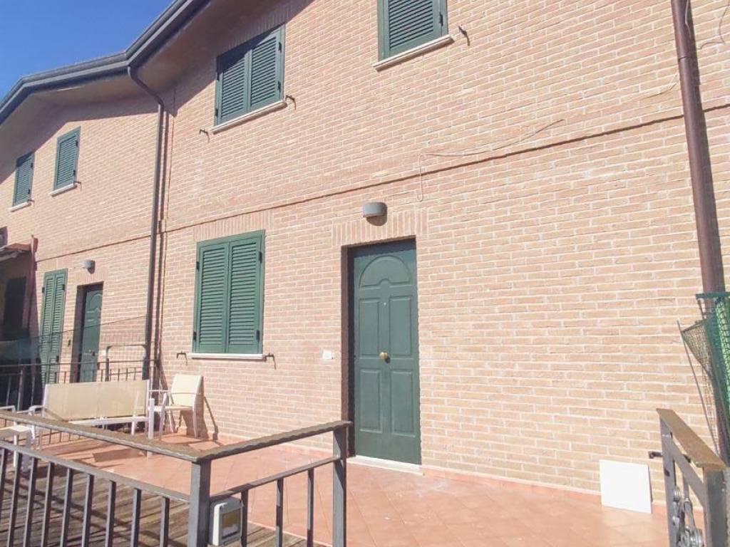 VILLA A SCHIERA VENDITA PERUGIA SAN MARCO