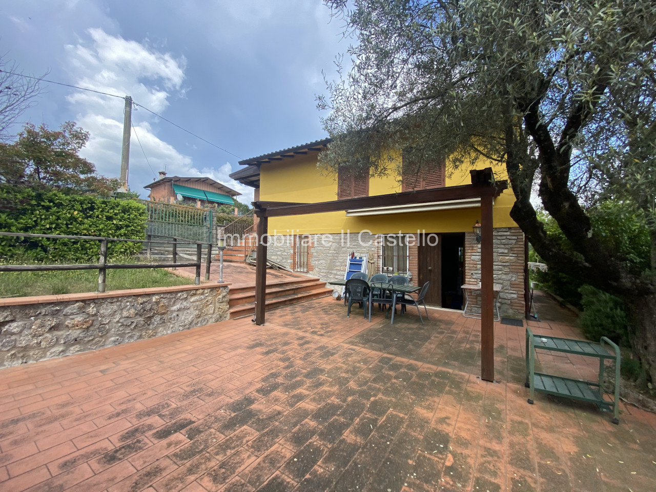 VILLA VENDITA CORCIANO MANTIGNANA