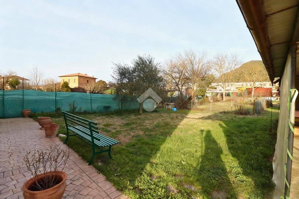 VILLA BIFAMILIARE VENDITA TERNI MARMORE