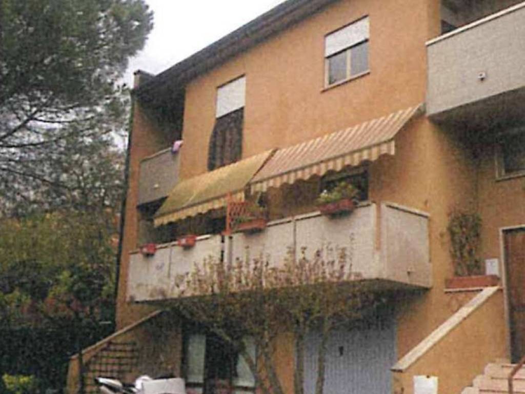 CIELO - TERRA VENDITA PERUGIA 	FERRO DI CAVALLO	