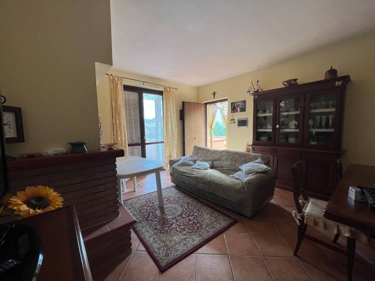 APPARTAMENTO VENDITA MONTECASTRILLI