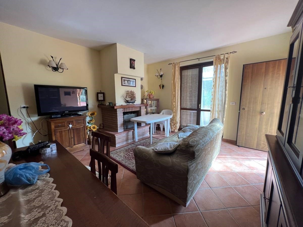 APPARTAMENTO VENDITA MONTECASTRILLI