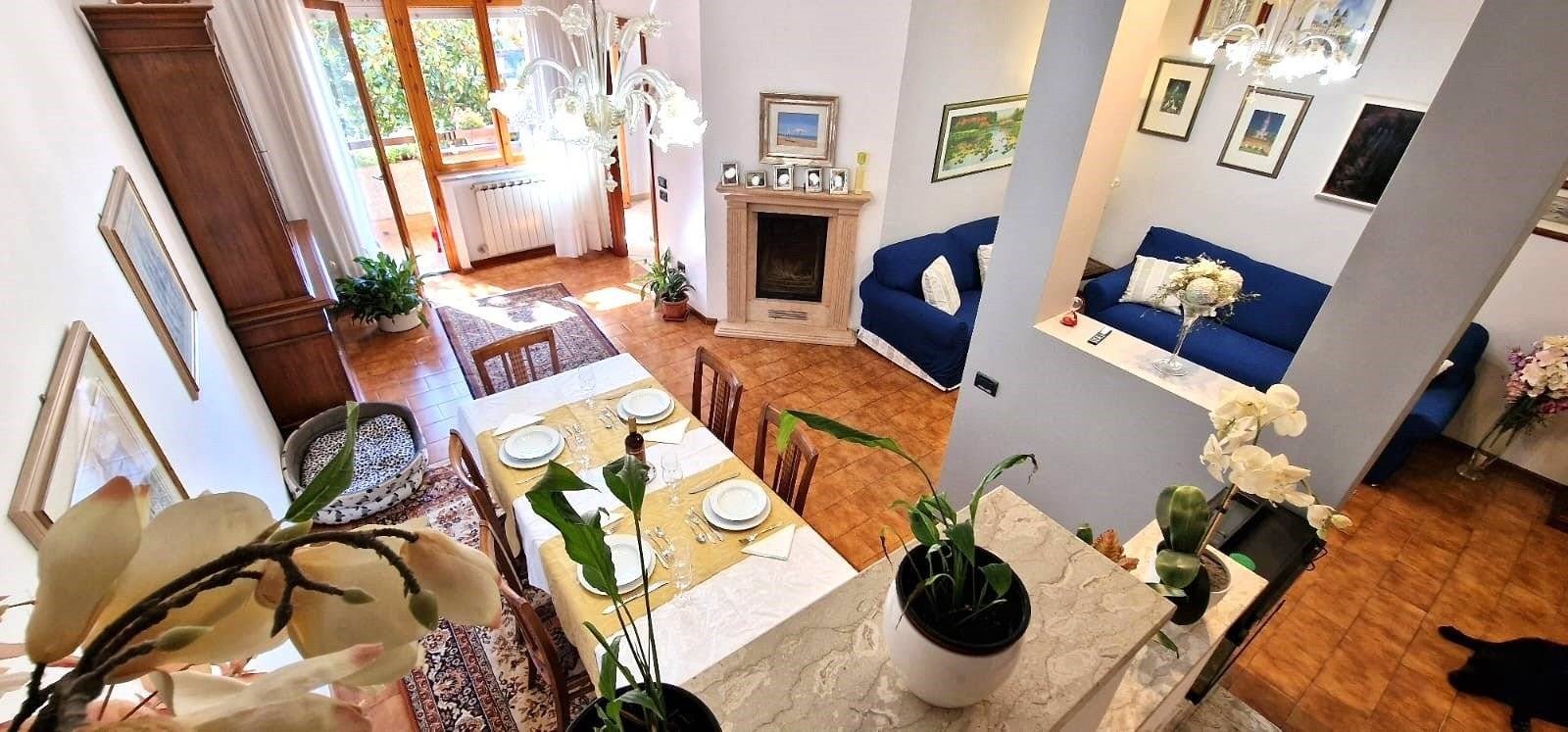 VILLA A SCHIERA VENDITA PERUGIA 	MONTEBELLO	