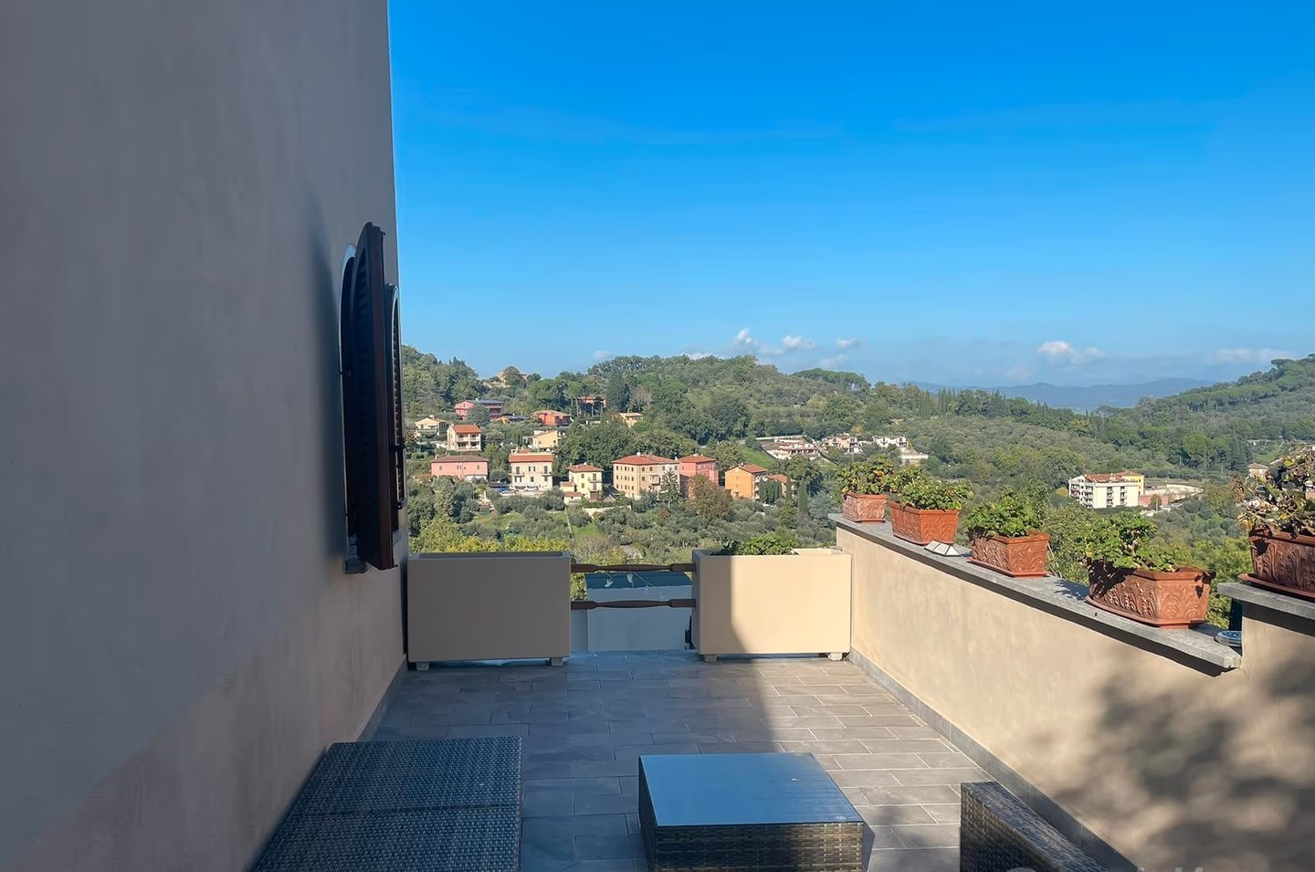 VILLA VENDITA PERUGIA MONTELUCE