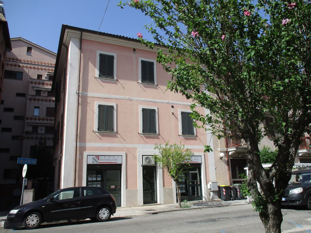 APPARTAMENTO VENDITA TERNI ZONA STAZIONE