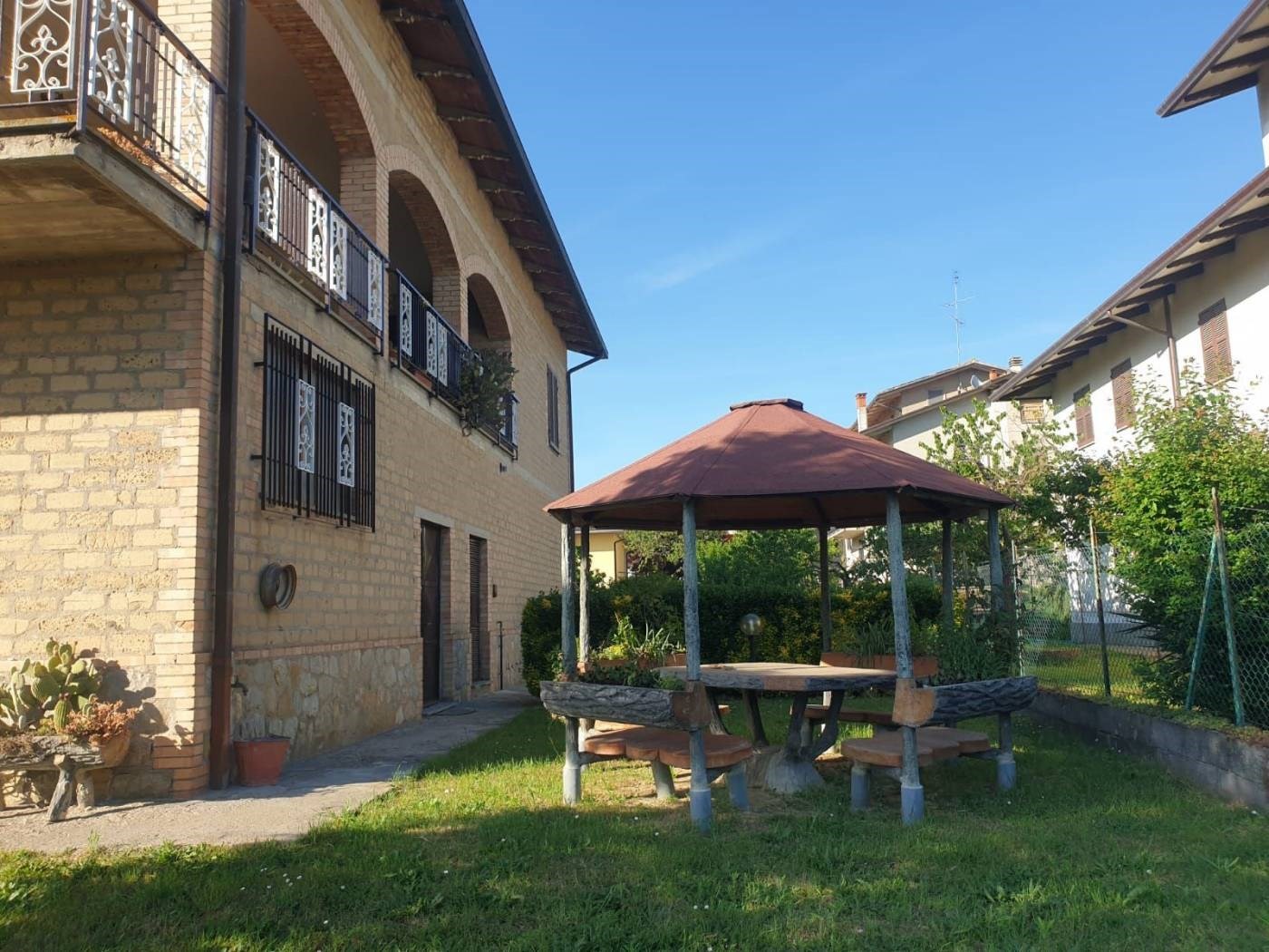 VILLA VENDITA PERUGIA MUGNANO