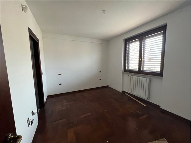 VILLA A SCHIERA VENDITA NARNI