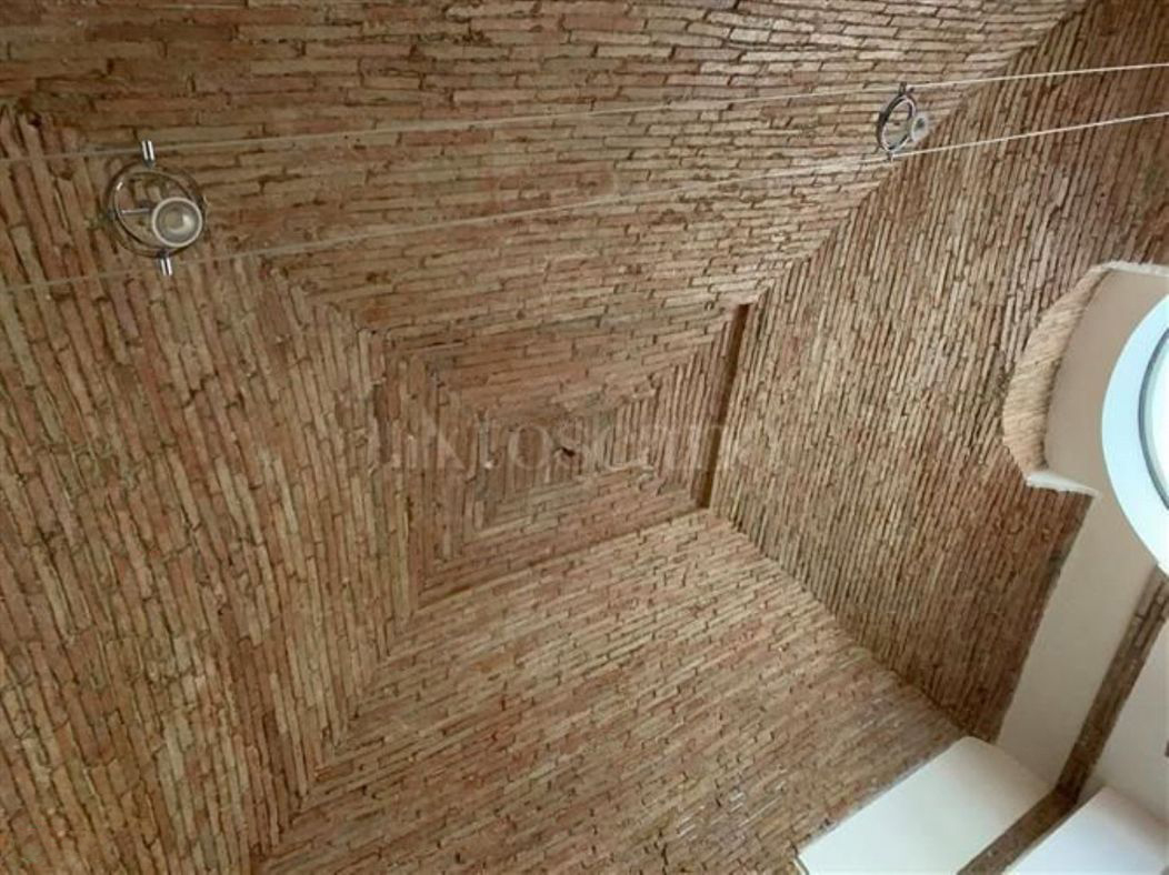 NEGOZIO AFFITTO TERNI CENTRO STORICO