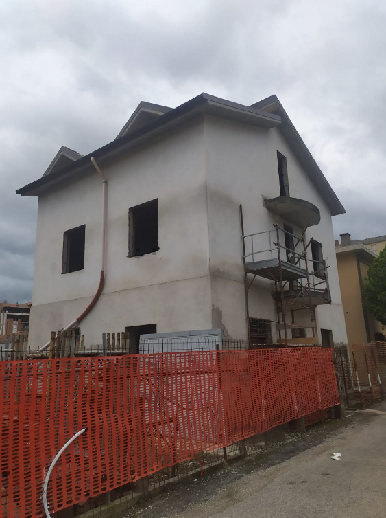 PORZIONE DI CASA VENDITA TERNI 	BORGO RIVO	
