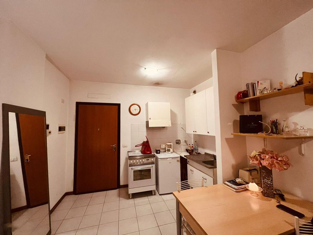 MONOLOCALE VENDITA PERUGIA OLMO