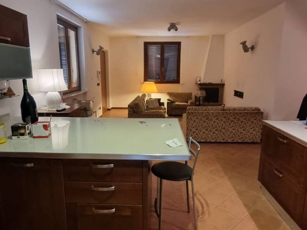 VILLA A SCHIERA VENDITA PERUGIA VILLA PITIGNANO
