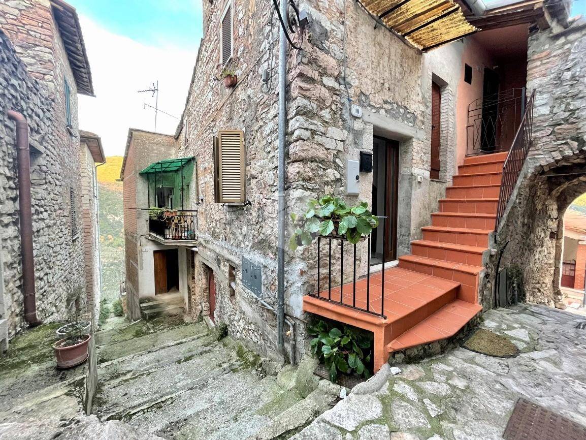APPARTAMENTO VENDITA TERNI 	VALSERRA	