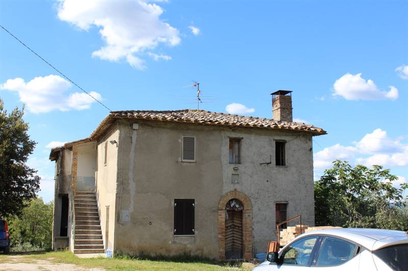 PORZIONE DI CASA VENDITA BETTONA