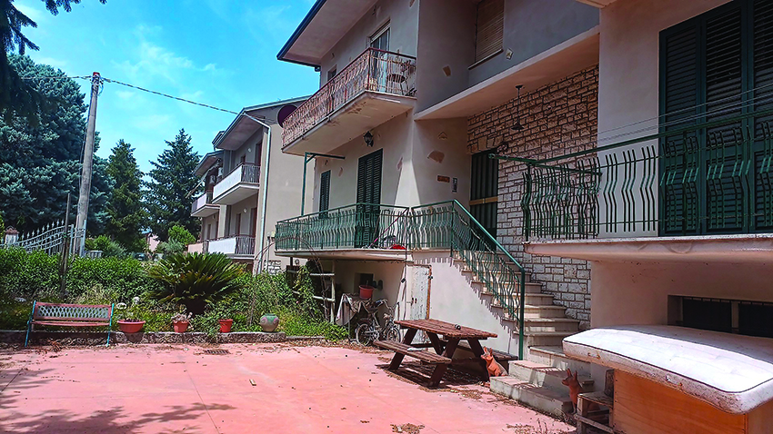 CASA INDIPENDENTE VENDITA PERUGIA PONTE PATTOLI
