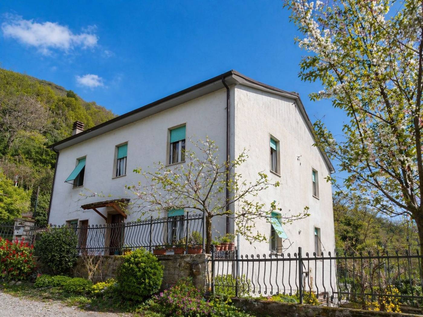 CASA INDIPENDENTE VENDITA TERNI PIEDILUCO