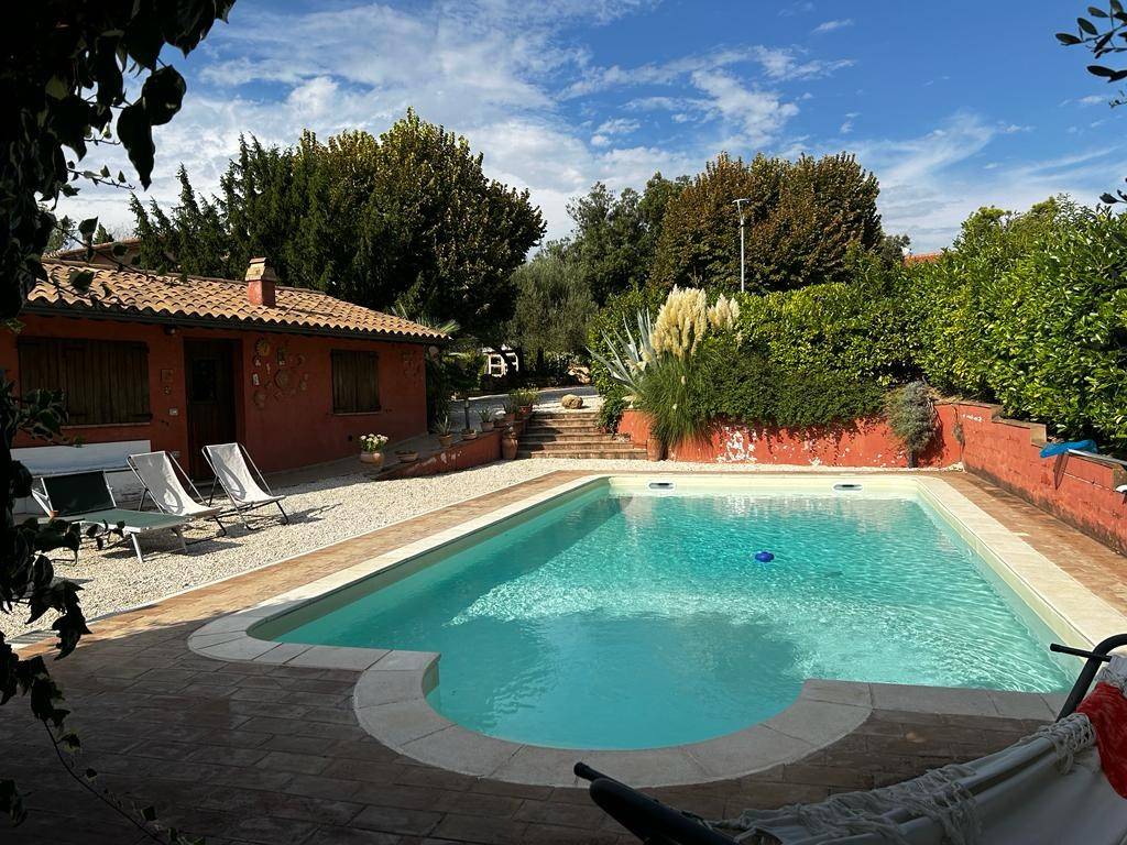 PORZIONE DI CASA AFFITTO PERUGIA 	PILA	