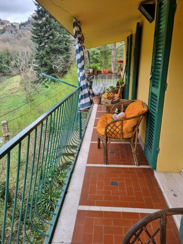 VILLA PORZIONE VENDITA PERUGIA PONTE RIO