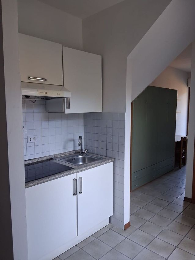 MONOLOCALE VENDITA PERUGIA PONTE RIO