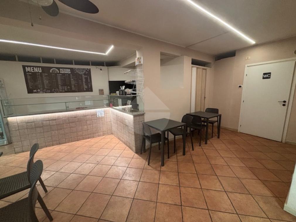 PIZZERIA VENDITA PERUGIA CENTRO STORICO