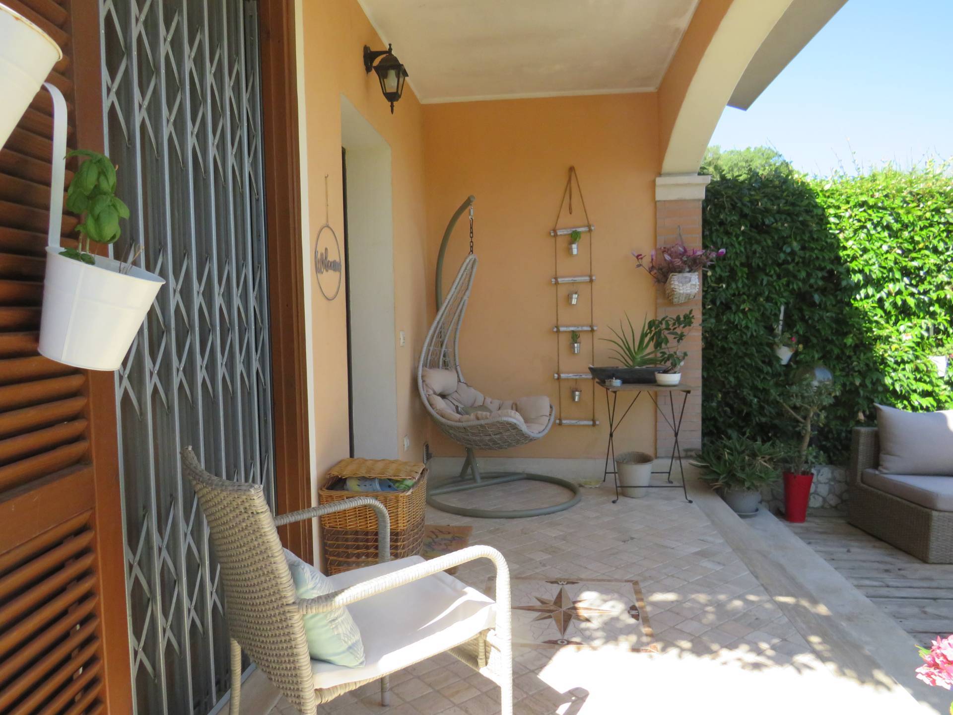 VILLA A SCHIERA VENDITA TERNI POSCARGANO