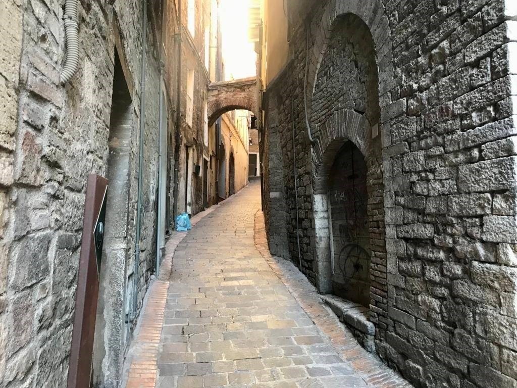 RISTORANTE VENDITA PERUGIA CENTRO STORICO