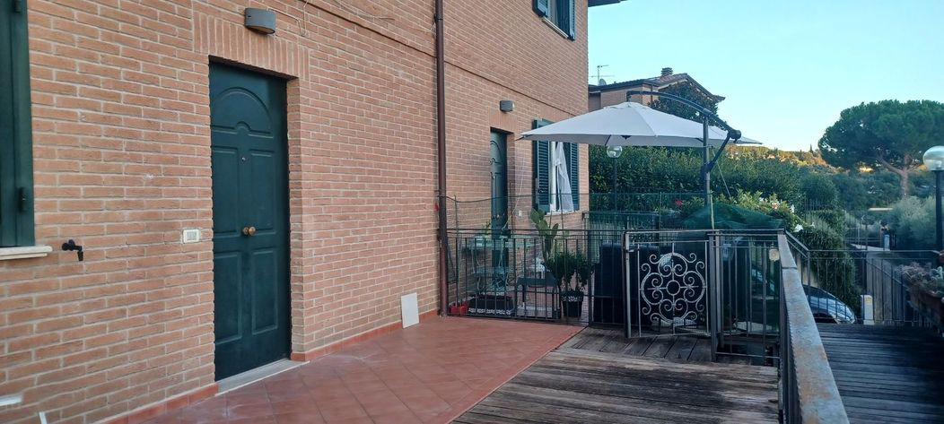 VILLA A SCHIERA VENDITA PERUGIA 	SAN MARCO	