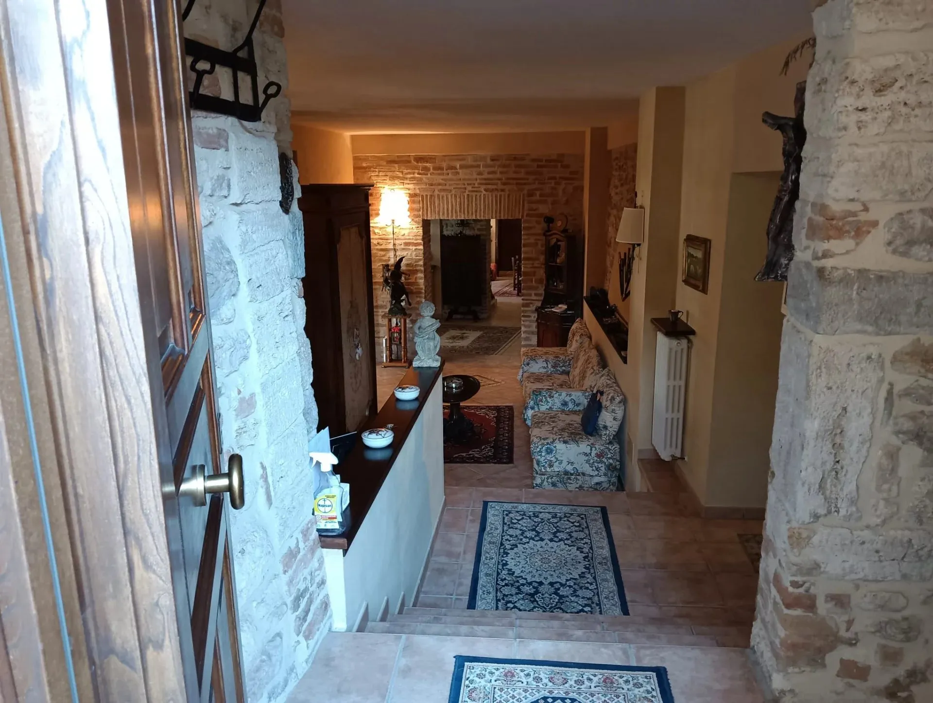 VILLA VENDITA CORCIANO SAN MARIANO