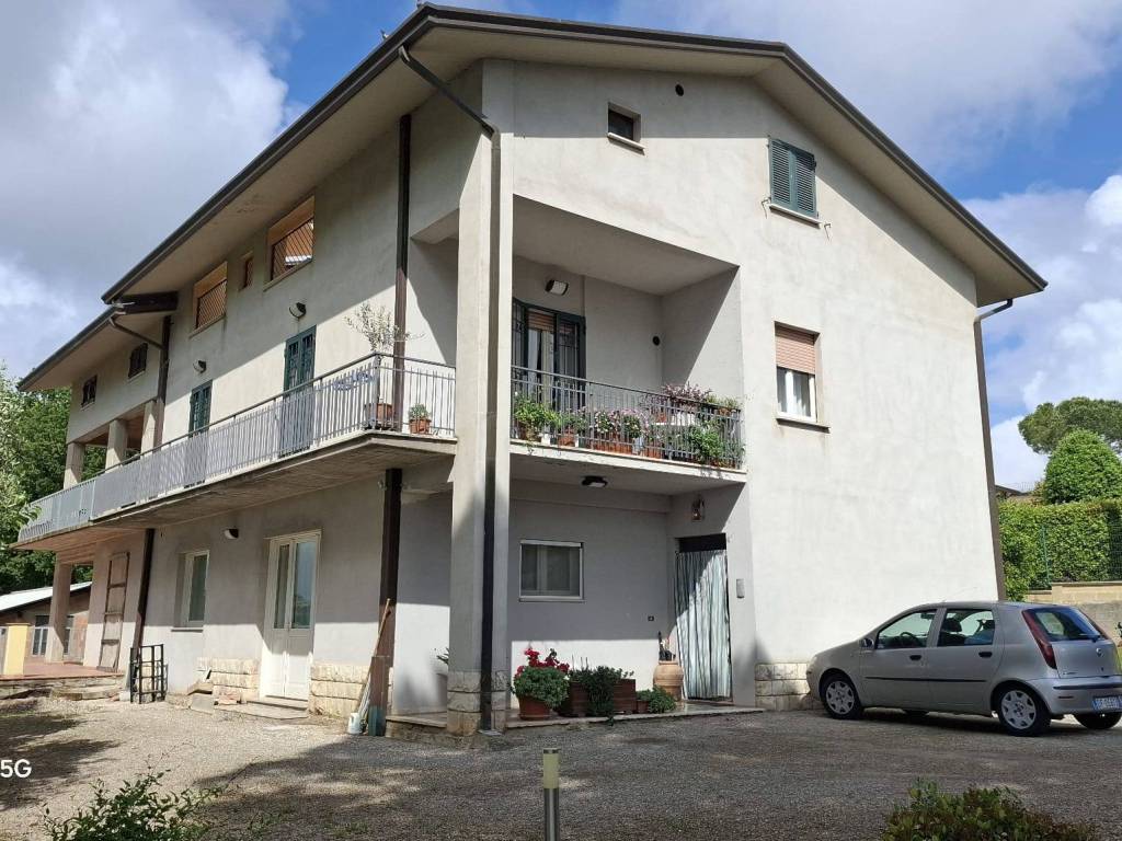 CASA INDIPENDENTE VENDITA PERUGIA SAN MARTINO IN CAMPO