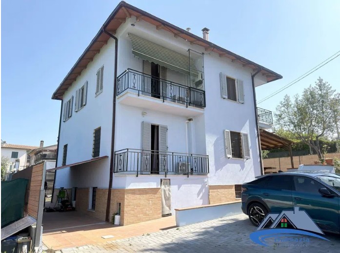 CASA INDIPENDENTE VENDITA TERNI TOANO